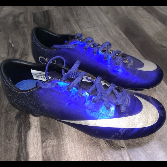 Nike Mercurial Victory V CR7 Turf Soccer Cleats - Picture 3 of 12